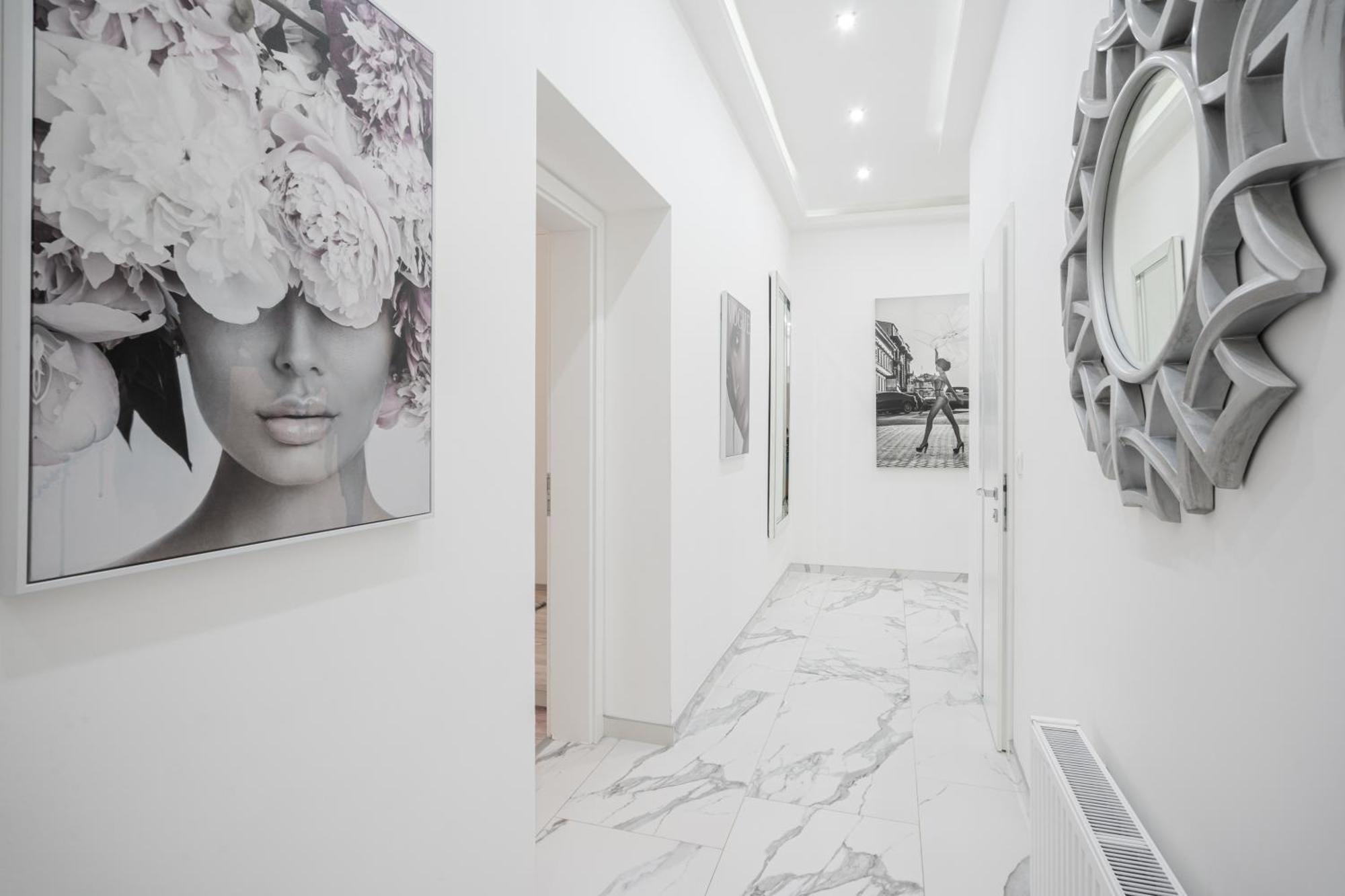 Kiraly 35 Luxury Apartment With Free Parking Budapest Luaran gambar